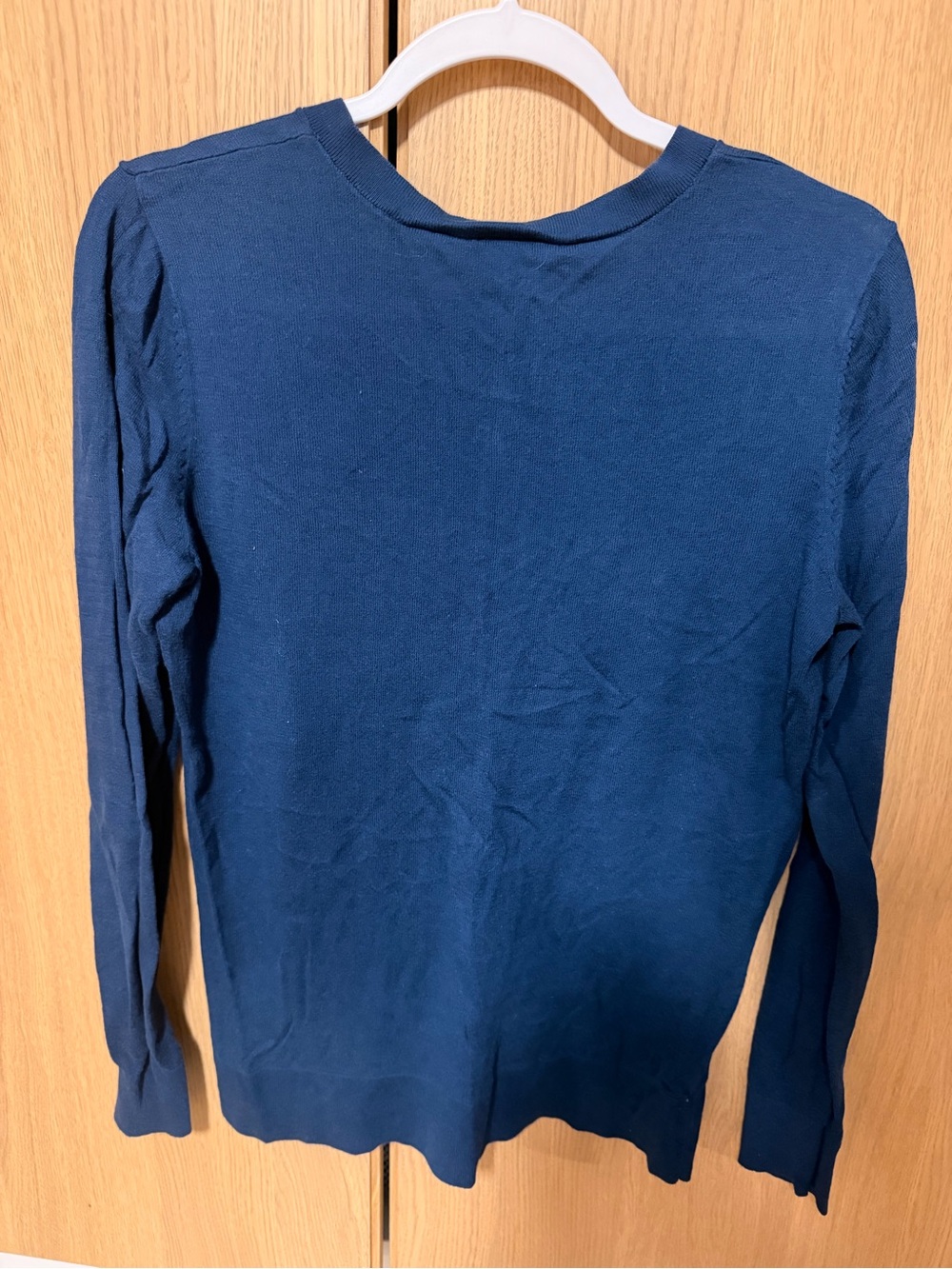 LOFT Women's Dark Blue V-Neck Sweater - Picture 3 of 5